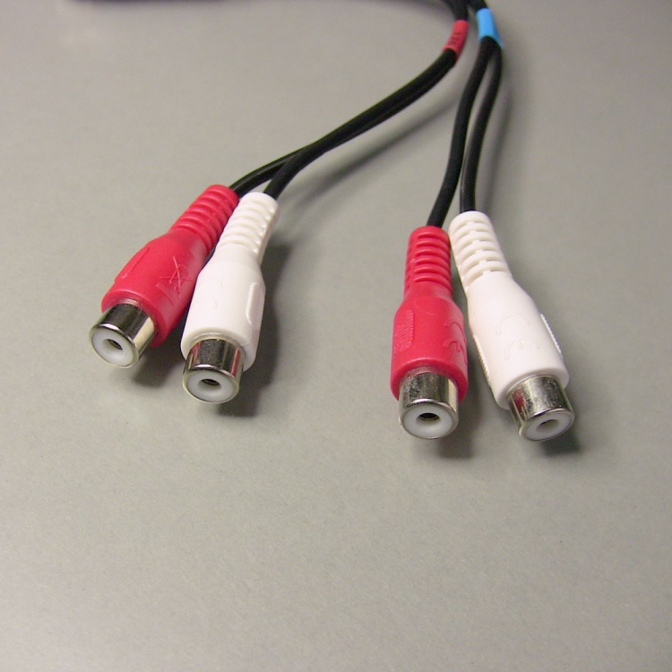 AUX Adapterkabel für B&O - 4x Cinchkupplung